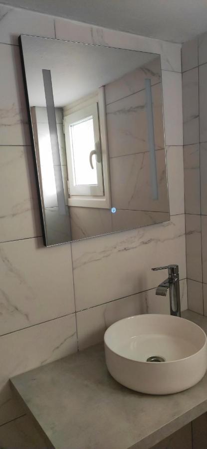 אתונה Nice Apartment Near City Center מראה חיצוני תמונה